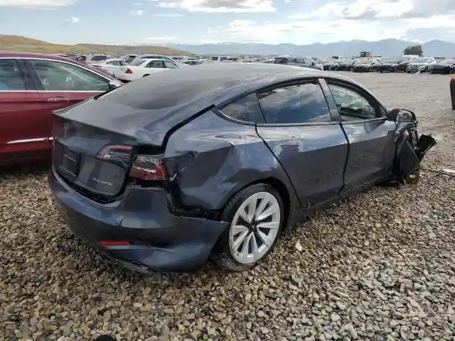 5YJ3E1EB6PF620135 2023 TESLA MODEL 3-2