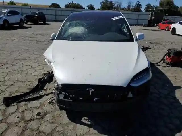 5YJXCBE2XGF006203 2016 TESLA MODEL X-4