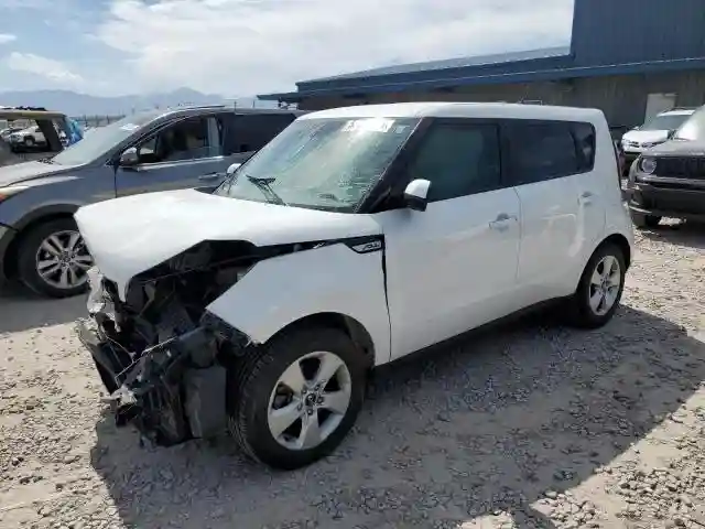 KNDJN2A20J7541821 2018 KIA SOUL-0