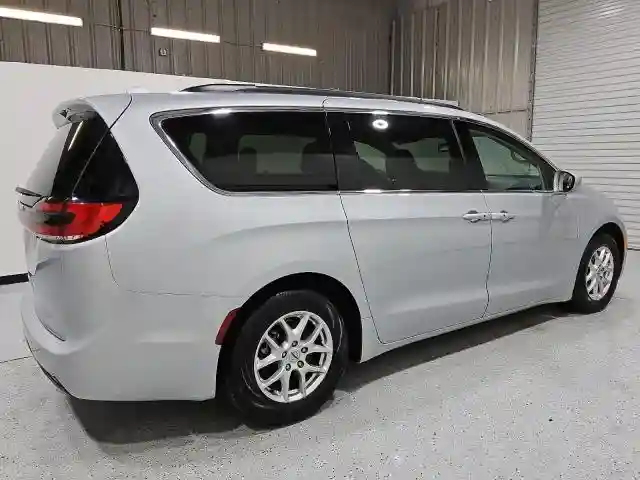 2C4RC1BG0NR167373 2022 CHRYSLER PACIFICA-2