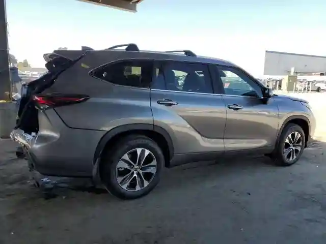 5TDKBRCH9SS665780 2025 TOYOTA HIGHLANDER-2