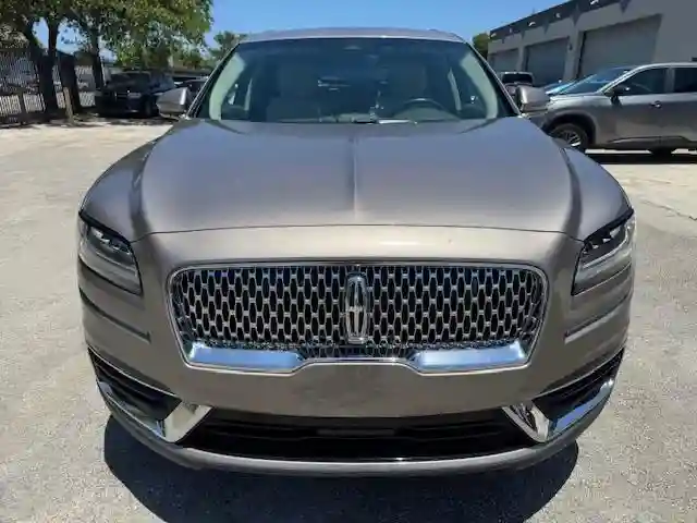 2LMPJ8J93LBL15854 2020 LINCOLN NAUTILUS-4