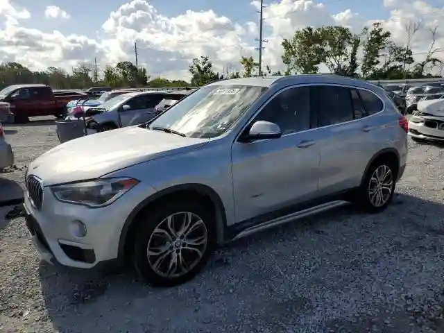 WBXHT3C33H5F83332 2017 BMW X1-0