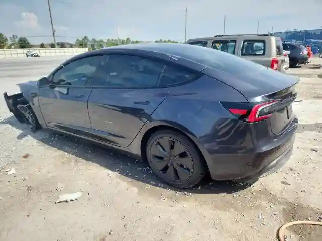 5YJ3E1EA1RF855701 2024 TESLA MODEL 3-1
