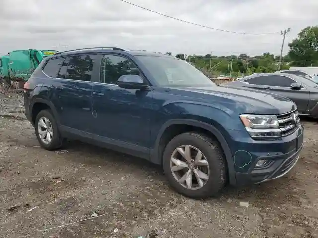 1V2LR2CA1JC557159 2018 VOLKSWAGEN ATLAS-3