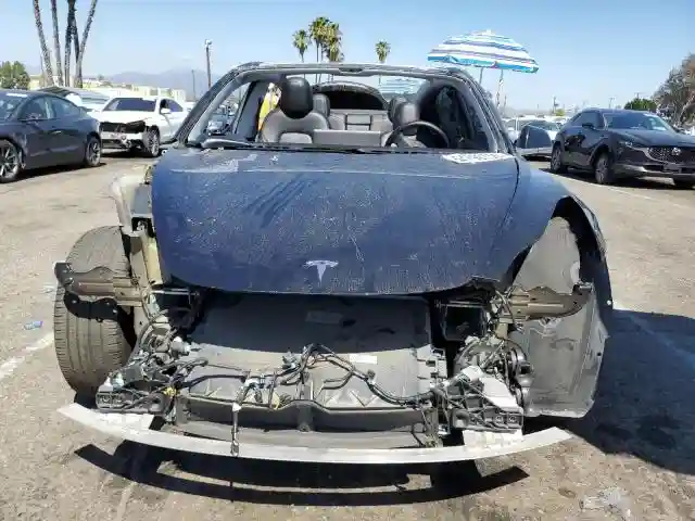 5YJ3E1EA8KF306096 2019 TESLA MODEL 3-4