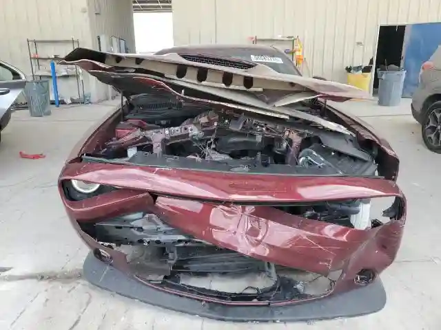 2C3CDZBT7KH512175 2019 DODGE CHALLENGER-4