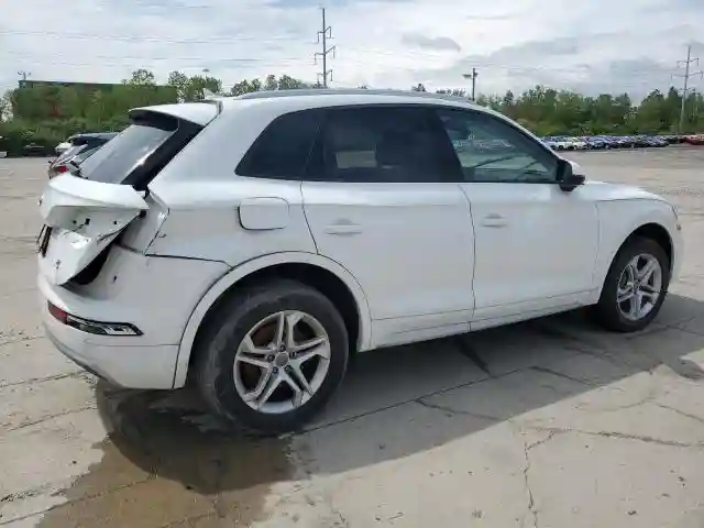 WA1ANAFY4J2130856 2018 AUDI Q5-2