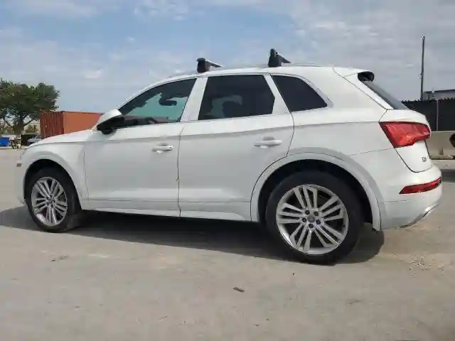 WA1BNAFY1K2077460 2019 AUDI Q5-1