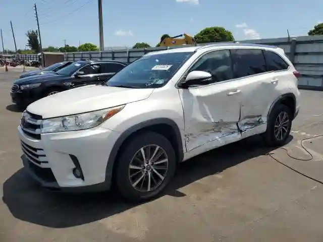 5TDKZRFH2JS550203 2018 TOYOTA HIGHLANDER-0