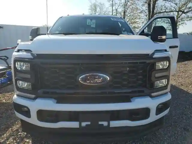 1FT8W2BA7REE43944 2024 FORD F250-4