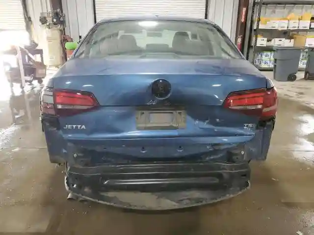 3VW2B7AJ8JM217228 2018 VOLKSWAGEN JETTA-5
