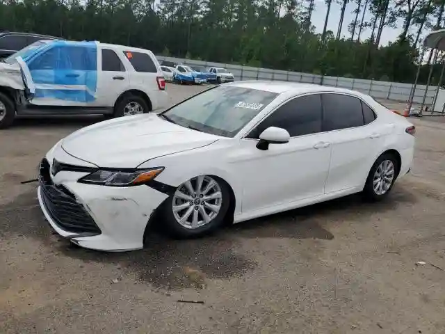 4T1B11HK8JU101178 2018 TOYOTA CAMRY-0