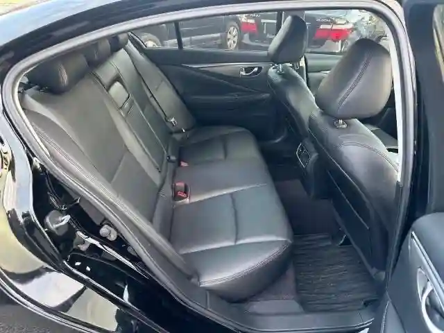 JN1EV7AR6HM841552 2017 INFINITI Q50-5