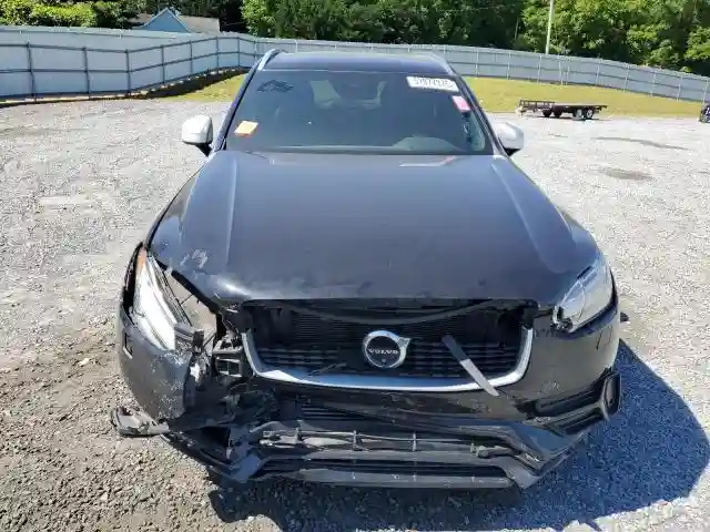 YV4102KM3J1197237 2018 VOLVO XC90-4