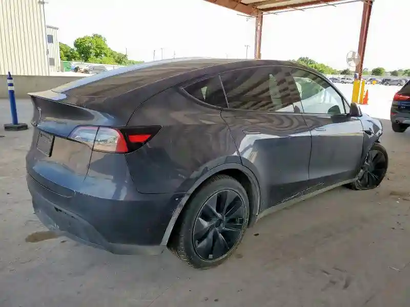 7SAYGDED2RA304558 2024 TESLA MODEL Y-2