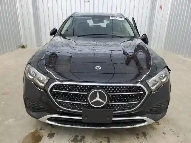 W1KLH6FB7SA144536 2025 MERCEDES-BENZ E-CLASS-4