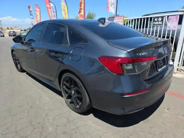 2HGFE2F50NH610124 2022 HONDA CIVIC-2