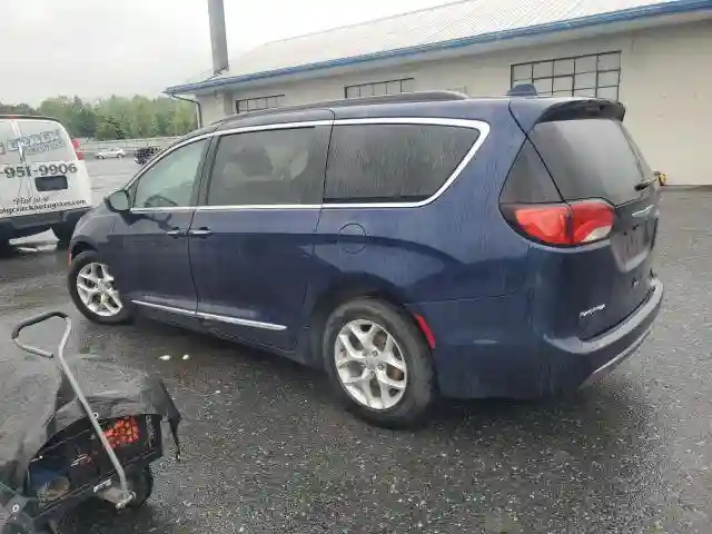 2C4RC1BGXHR794862 2017 CHRYSLER PACIFICA-1