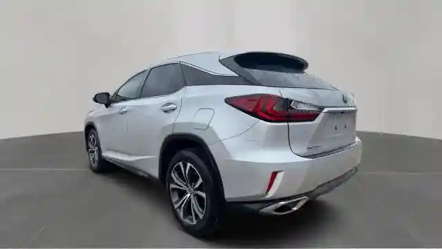 2T2BZMCA5KC179604 2019 LEXUS RX350-2