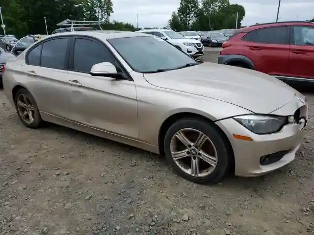 WBA3B5G57FNS18371 2015 BMW 3 SERIES-3