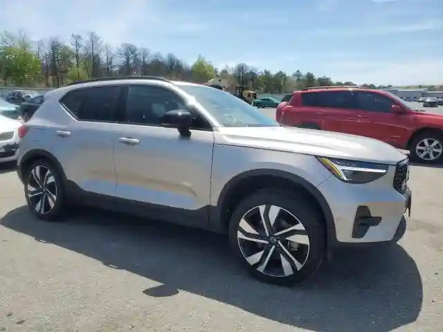 YV4L12ULXR2226152 2024 VOLVO XC40 PLUS-3