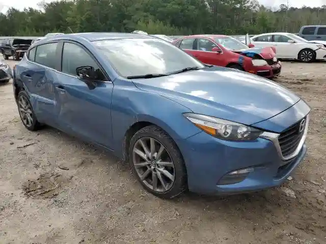 3MZBN1L37JM235576 2018 MAZDA 3-3