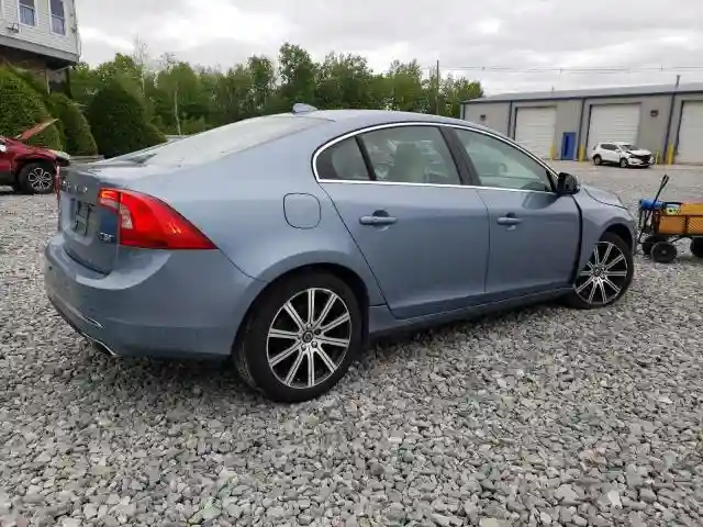 LYV402TK9HB135809 2017 VOLVO S60-2