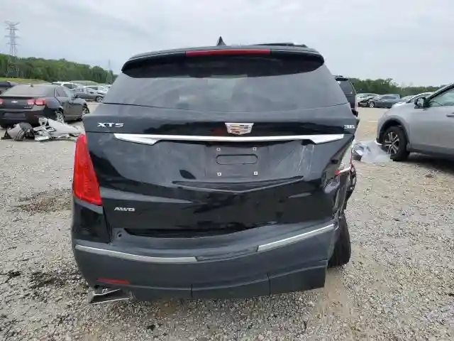 1GYKNDRS6HZ251290 2017 CADILLAC XT5-5