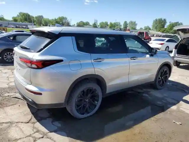 JA4J4UA89NZ078827 2022 MITSUBISHI OUTLANDER-2