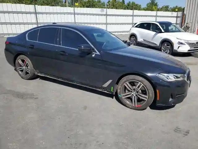 WBA13BJ09NCL02671 2022 BMW 5 SERIES-3