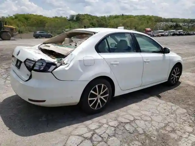 3VWDB7AJ0HM327886 2017 VOLKSWAGEN JETTA-2