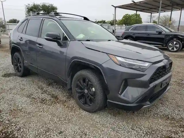 JTME6RFV0NJ023050 2022 TOYOTA RAV4-3