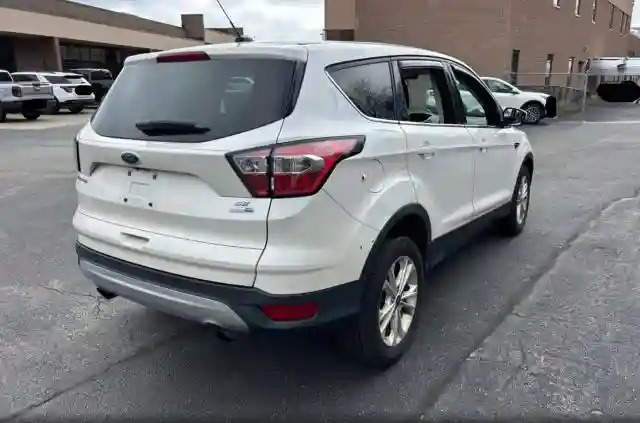 1FMCU9GD6HUB93656 2017 FORD ESCAPE-3