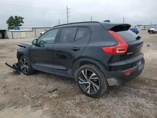 YV4AC2HM9M2561819 2021 VOLVO XC40-1