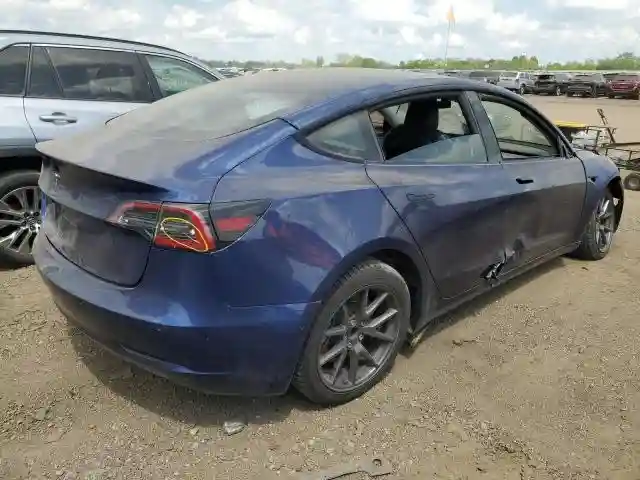 5YJ3E1EA5NF189937 2022 TESLA MODEL 3-2