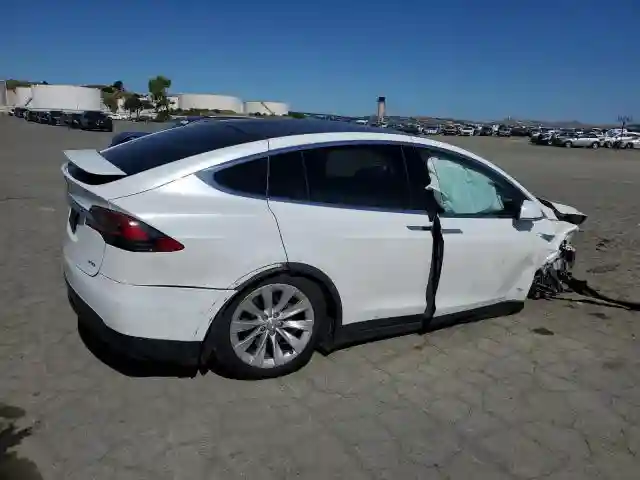5YJXCBE2XGF006203 2016 TESLA MODEL X-2