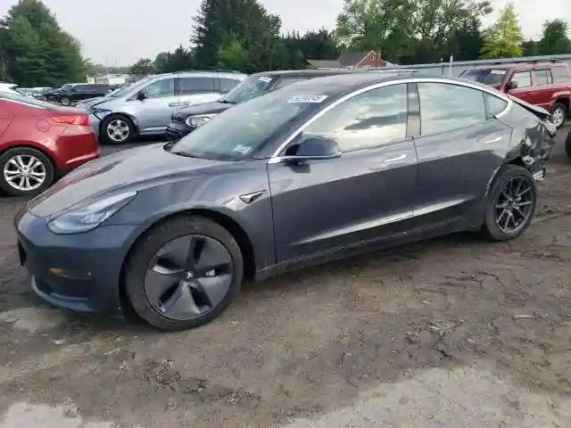 5YJ3E1EB3JF086972 2018 TESLA MODEL 3-0