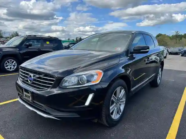 YV440MRU5H2028551 2017 VOLVO XC60-1