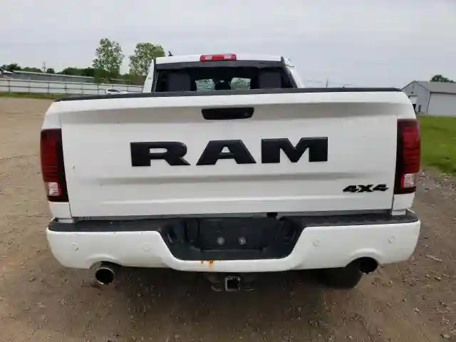 1C6RR7UT9JS170283 2018 RAM 1500-5