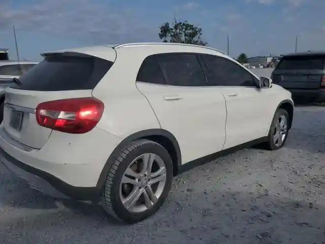 WDCTG4EB1FJ140033 2015 MERCEDES-BENZ GLA-CLASS-2