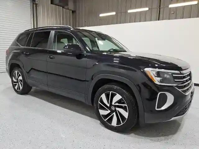 1V2HR2CA3RC539232 2024 VOLKSWAGEN ATLAS-3