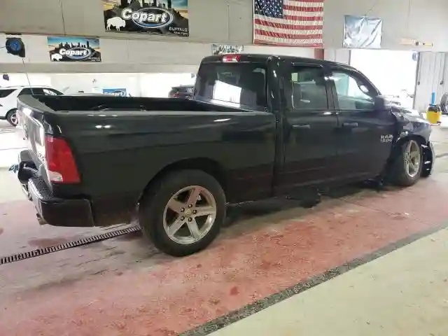 1C6RR7FT9JS208821 2018 RAM 1500-2