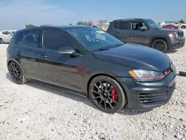 3VW447AUXHM069560 2017 VOLKSWAGEN GTI-3