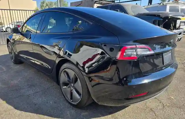 5YJ3E1EA1MF871146 2021 TESLA MODEL 3-2