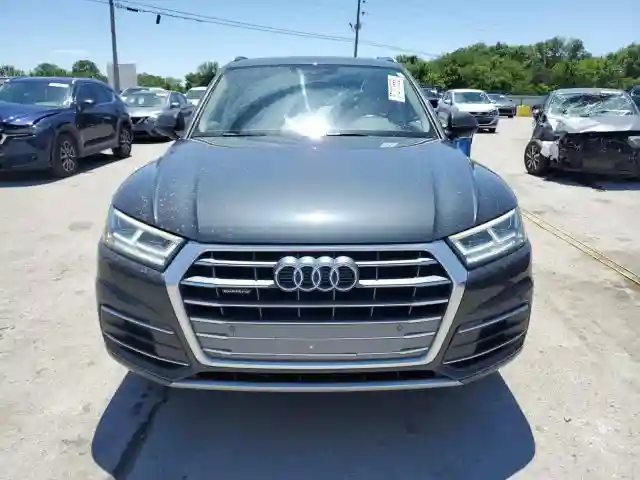 WA1BNAFY5J2230503 2018 AUDI Q5-4