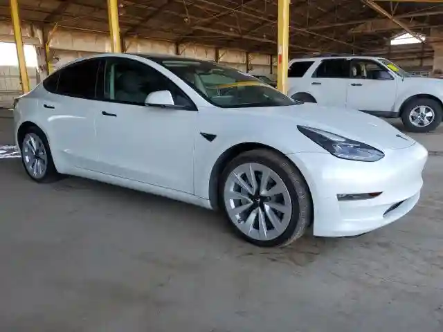 5YJ3E1EB3NF132743 2022 TESLA MODEL 3-3
