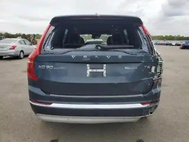 YV4A22PL9N1833773 2022 VOLVO XC90-5