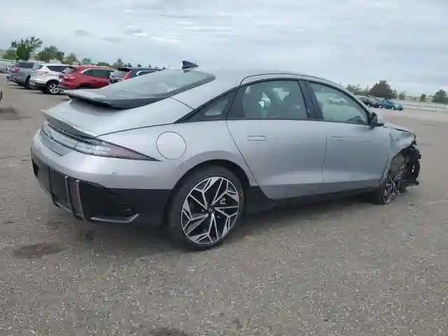 KMHM34AC9RA060550 2024 HYUNDAI IONIQ 6 SE-2