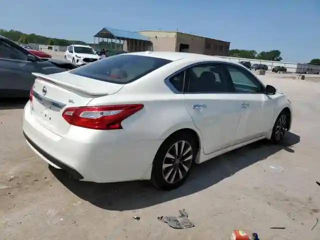 1N4AL3AP0HC279040 2017 NISSAN ALTIMA-2